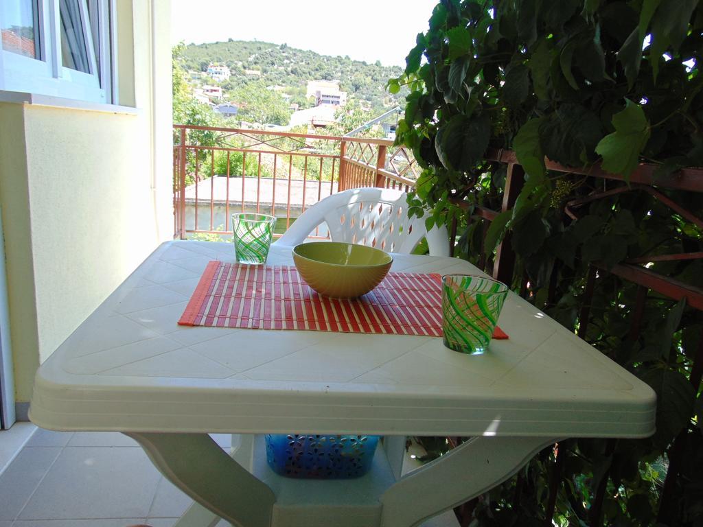 Apartments Borozan Vinišće 部屋 写真